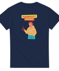 Marinblå t-shirt med en tecknad man som håller i en flaska och texten "ALKOHOLIST? JAVISST!"