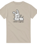 Beige t-shirt med en kanin och en groda med hjärta och texten Nämen snygging.