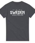 Stilren grafisk illustration med nordiskt tema – mörkgrå t-shirt i bomull
