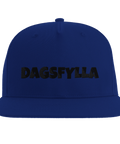 Blå snapback-keps med statement-text för sociala sammanhang