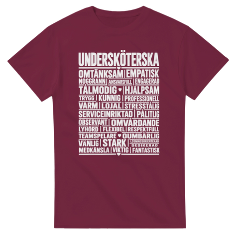 T-shirt med ordet Undersköterska och egenskaper som omtänksam, hjälpsam och lyhörd