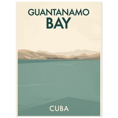 Vintage illustration av Guantanamo Bay med minimalistiska byggnader vid horisonten och en ljusbeige himmel.
