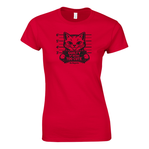 Svart katt-mugshot "Guilty of Being Too Cute" på röd dam-t-shirt.