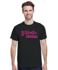 Sex, Drugs & Dansband" rosa grunge-text på svart herr t-shirt.