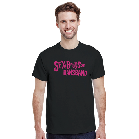 Sex, Drugs & Dansband" rosa grunge-text på svart herr t-shirt.
