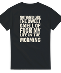 Svart t-shirt med ironisk text om att hata tidiga morgnar i vintagestil