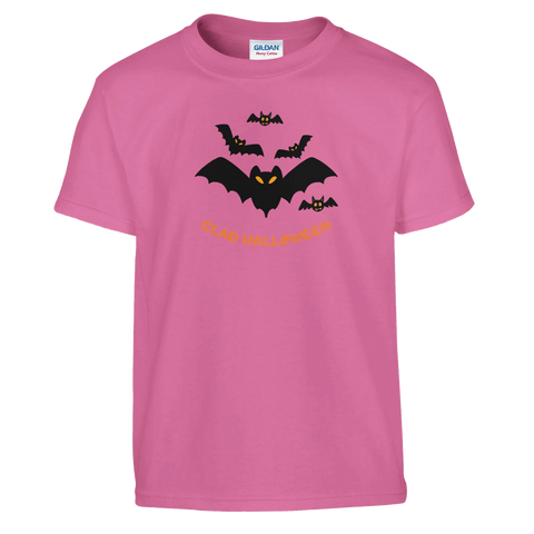 Tecknade svarta fladdermöss med gula ögon och orange text "Glad Halloween" på rosa barntröja.