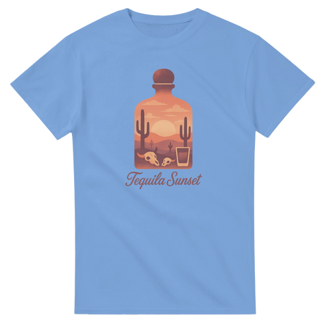 Ljusblå t-shirt med Tequila Sunset motiv och kaktusar i solnedgång