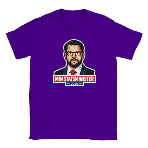 Lila t-shirt med grafiskt porträtt och texten Min Statsminister 2026