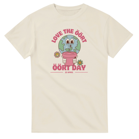 lekfull humortröja Öört Day naturfärgad med text och motiv