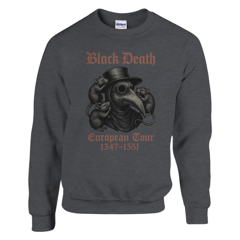 Pestdoktor med råttor, text "Black Death European Tour 1347-1351" på mörkgrå sweatshirt.