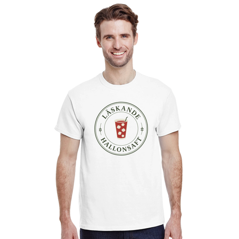 Man bär en vit t-shirt med ett cirkulärt somrigt motiv