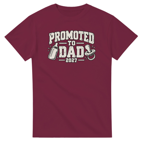 T-shirt med texten Promoted to Dad 2027, napp och nappflaska