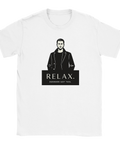 Svartvitt tryck av man i rock med texten Relax Denmark Got This på vit t-shirt