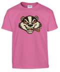 Billy Badger tecknad grävling med cigarr på rosa barntröja.