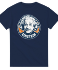 Albert Einstein-porträtt i pop-art stil med orange bakgrund på marinblå t-shirt.