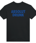 Blå "ABSOLUT DRUNK" logotyp i Absolut Vodka-stil på svart t-shirt.
