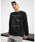 Pestdoktor med råttor och text "Black Death European Tour 1347-1351" på svart sweatshirt.