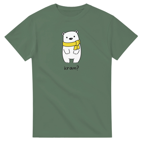 Grön t-shirt med trycket av en isbjörn med gul halsduk.