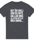 Kaxigt citat-tryck om bra smak på mörkgrå melerad t-shirt