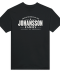 Svart t-shirt med texten Johansson – A Family of Originals
