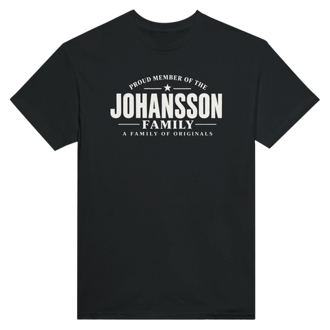 Svart t-shirt med texten Johansson – A Family of Originals