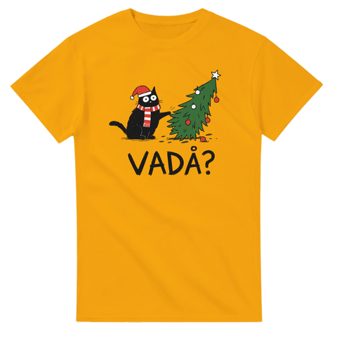 Humoristiskt julmotiv med en katt i tomteluva och texten Vadå – grafisk t-shirt