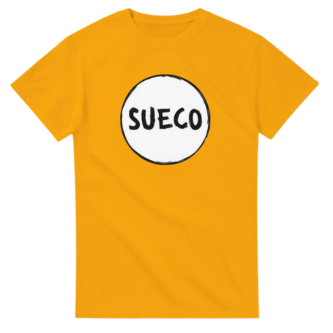 Gul t-shirt med minimalistiskt och kaxigt Sueco-tryck