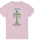 Blomsterprydd majstång med blågula band – humoristisk t-shirt för midsommar