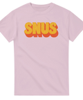 Snus 70s retro orange-gul text på ljusrosa t-shirt med rund hals.
