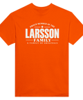Orange t-shirt med texten Larsson – A Family of Originals