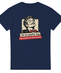 Marinblå t-shirt med mansporträtt med fluga och texten ”De sa uppför dig. Jag bajsade på deras altan.”