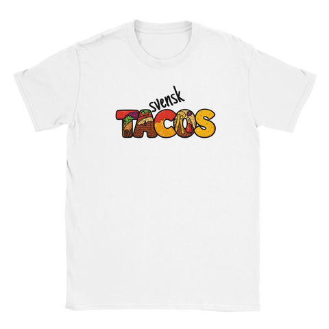 Vit t-shirt med lekfull illustration av tacos fylld i bokstäver