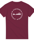 Vinröd t-shirt med cirkulärt motiv av Stockholms kända byggnader