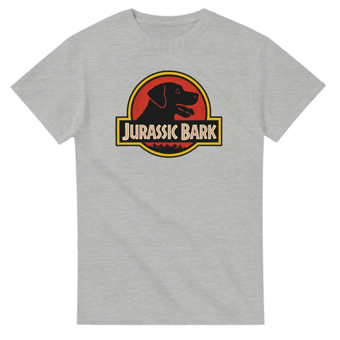 Roligt hundmotiv inspirerat av klassisk storfilm med texten Jurassic Bark – grå t-shirt