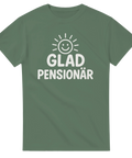 Grön t-shirt med texten "Glad Pensionär" och en sol med smiley