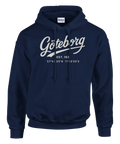 Hoodie navy med tryck Göteborg EST 1621 och koordinater 57°43'00"N 11°58'00"E