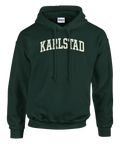 Mörkgrön hoodie med vit college-stil text “Karlstad” på bröstet.