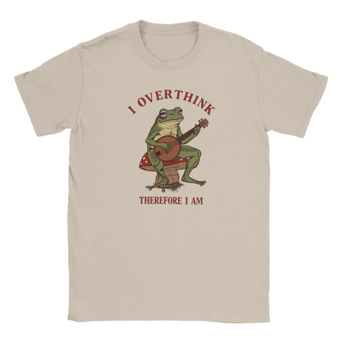 I Overthink Therefore I Am t-shirt – beige med groda på flugsvamp
