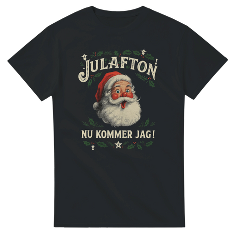 Rolig jultröja med retro tomtemotiv och texten Julafton Nu kommer jag – svart t-shirt