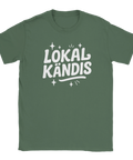 Grön t-shirt med texten "Lokal Kändis" och stjärndetaljer