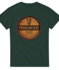 Grön t-shirt med öletikett-inspirerad design och texten "Mirkwood Extra Stout"