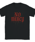 T-shirt med gotisk blodröd text "No Mercy" och rivmärken på svart bakgrund