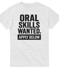 Rolig T-shirt med text om orala skills – humoristisk present