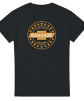 T-shirt med Raggare vintage racing-badge – perfekt för cruising, bilträffar och rockabillystil.