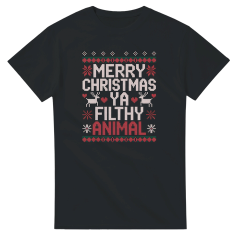 Julig t-shirt med texten “Merry Christmas Ya Filthy Animal” i jultröje-stil
