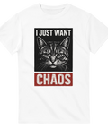 Vit t-shirt med tecknad katt och texten "I Just Want Chaos" i svart och rött.