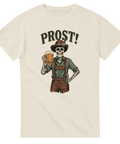 Rolig Oktoberfest t-shirt med skelett som skålar och texten PROST