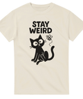 rolig t-shirt med tecknad svart katt och texten Stay Weird