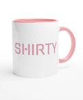 vit keramisk mugg med rosa insida och handtag, shirty-tryck